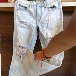 American eagle mid-ride boyfriend jeans